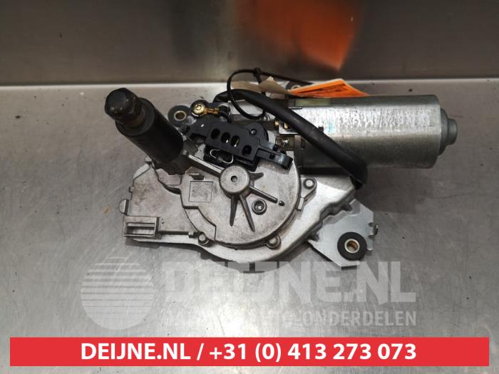 Nissan Terrano Scheibenwischermotor hinten O301085