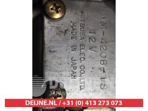 Suzuki Swift Rear wiper motor O301322 photo 3