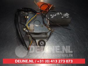 Suzuki Swift Rear wiper motor O301322 photo 2