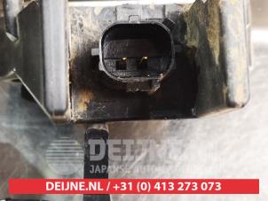 Toyota Yaris Airbag-Sensor O334553 foto 3
