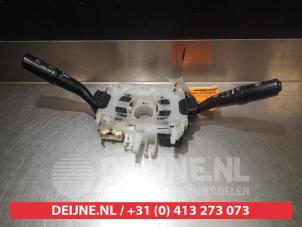 Gebruikte Stuurkolomschakelaar Subaru Impreza II (GD) 2.0 16V TS,GX 4x4 Prijs € 20,00 Margeregeling aangeboden door V.Deijne Jap.Auto-onderdelen BV