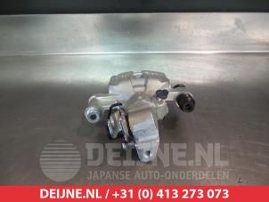 Mazda 626 Remklauw (Tang) links-achter O6240 foto 2