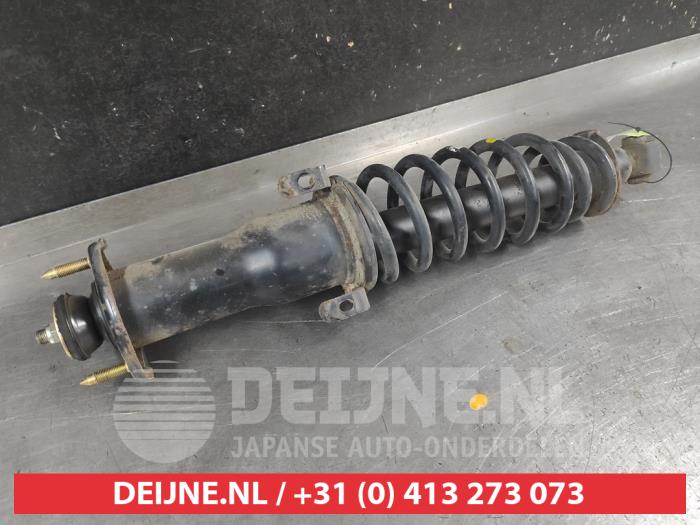 Lexus IS Stoßdämpferstrebe links hinten O377740