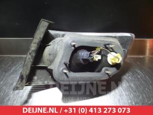 Hyundai Elantra Achterlicht links O297607 foto 2