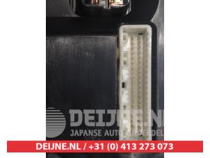 Toyota Avensis Heater control panel O306323 photo 4