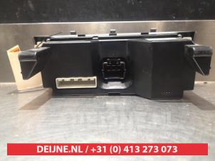 Toyota Avensis Heater control panel O306323 photo 2