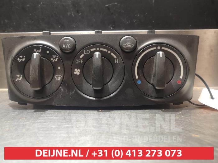 Toyota Avensis Kachel Bedieningspaneel O306315