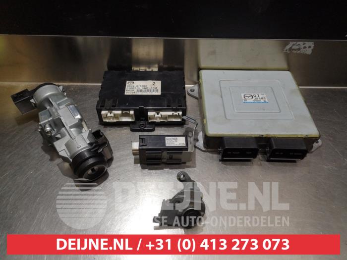 Mazda 5 Slotenset Cilinder (compleet) O277819