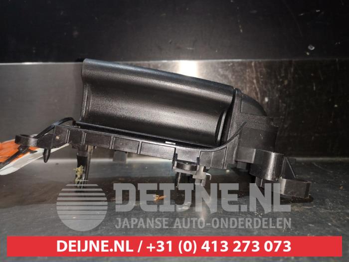 Mazda 5 Portiergreep 4Deurs links-achter O291841