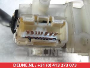 Mazda MPV Steering column stalk O308245 photo 2