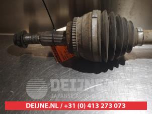 Toyota Avensis Verso Front drive shaft, left O318668 photo 2