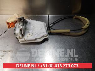 Mazda 2 Türschlossmechanik 4-türig links vorne O279366 foto 2