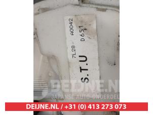 Mazda 2 Rear door lock mechanism 4-door, left O279978 photo 3