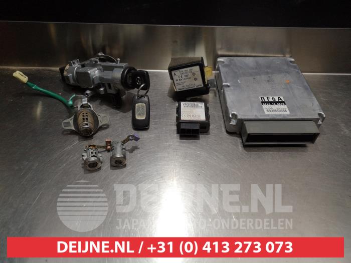 Mazda MPV Set of cylinder locks (complete) O277786