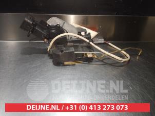 Toyota Corolla Door lock mechanism 4-door, front left O279854 photo 3