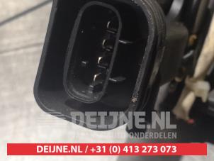 Toyota Corolla Door lock mechanism 4-door, front left O279854 photo 4