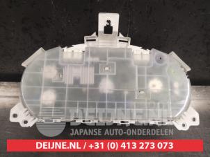 Mazda 5 Odometer KM O304173 photo 2