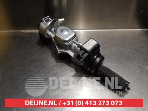 Mazda 5 Ignition lock + key O334772 photo 2