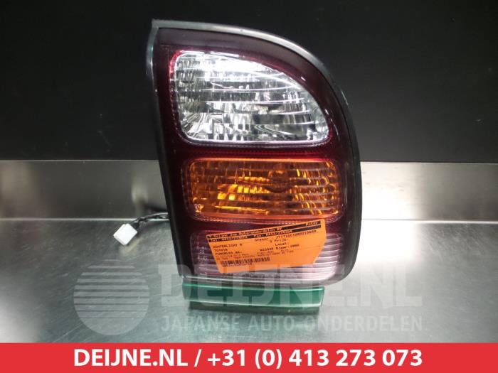 Toyota Funcruiser Achterlicht rechts O300307