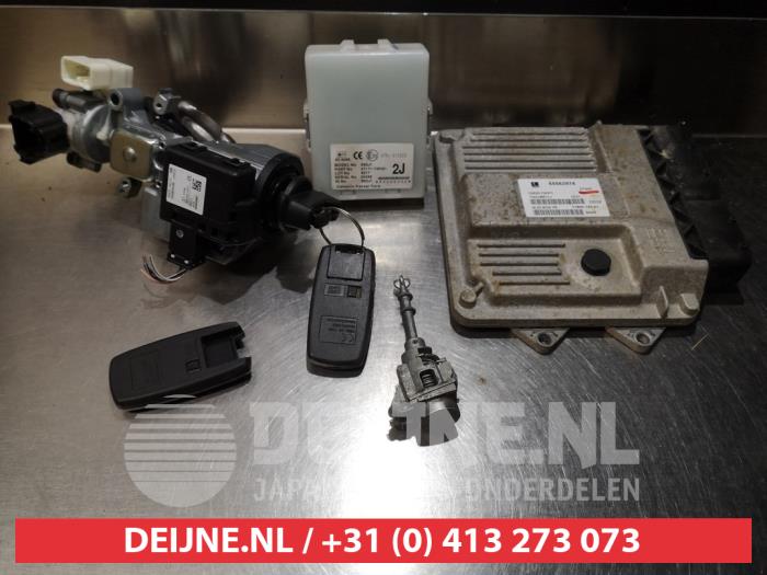Suzuki Swift Ignition lock + key O335843
