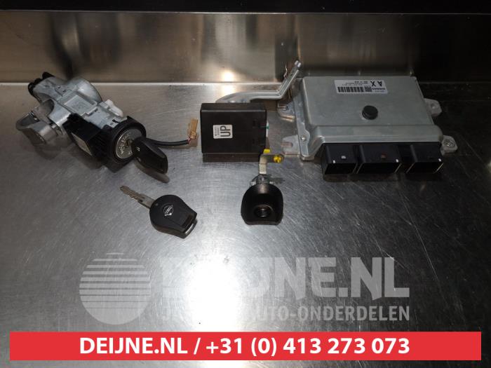 Nissan Micra Slotenset Cilinder (compleet) O278151