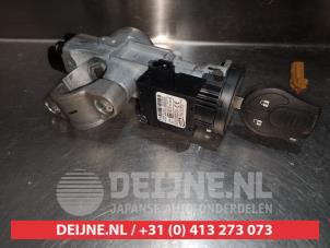 Nissan Micra Ignition lock + key O335162 photo 2