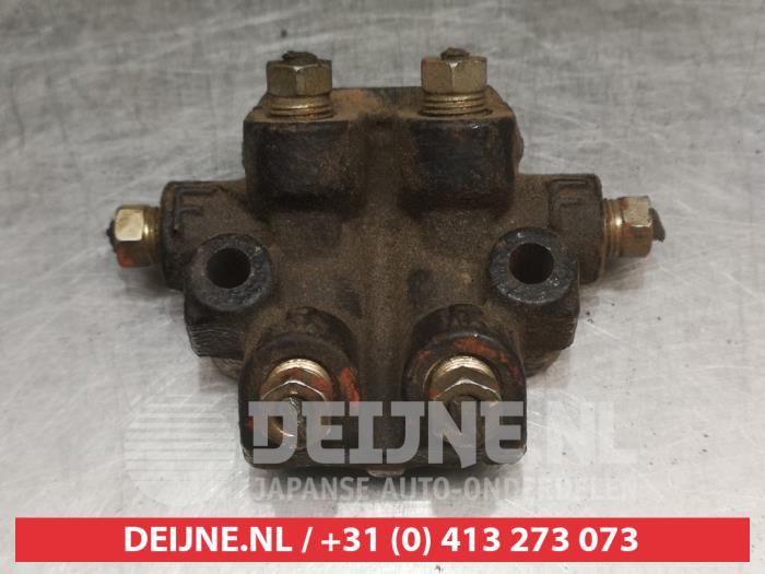 Mazda Demio Bremsdruckverteiler O324334