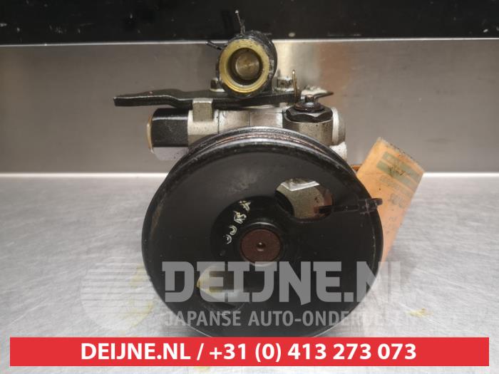 Gebruikte Pomp Servo Mitsubishi Eclipse (D3) 2.0 GS 16V Prijs € 50,00 Margeregeling aangeboden door V.Deijne Jap.Auto-onderdelen BV