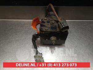 Hyundai Coupe ABS pump O337396 photo 2