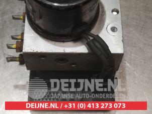 Hyundai Coupe ABS Pumpe O337420 foto 4