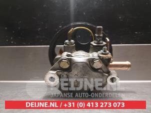 Mitsubishi Carisma Lenkkraftverstärker Pumpe O331535 foto 3
