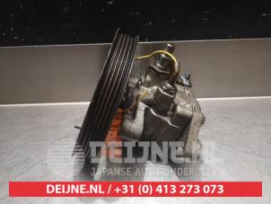 Mitsubishi Carisma Lenkkraftverstärker Pumpe O331535 foto 2