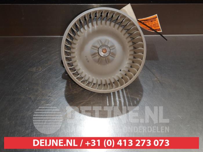 Mitsubishi Pajero Heizung Belüftungsmotor O367222