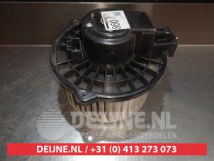 Mitsubishi Pajero Heating and ventilation fan motor O367222 photo 2