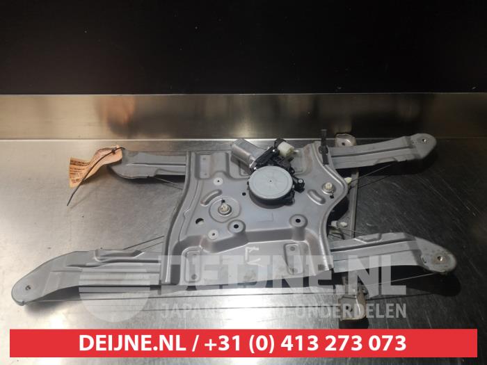 Mitsubishi Grandis Ruitmechaniek 4Deurs links-voor O275881