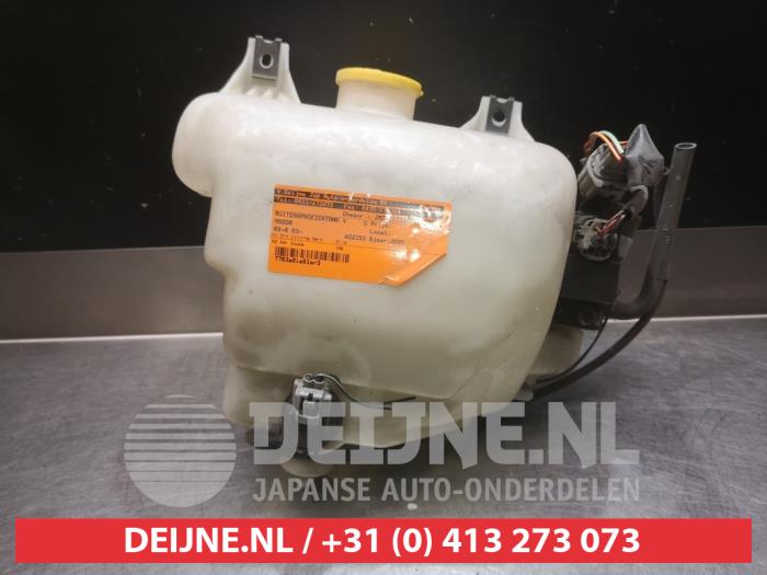Mazda RX-8 Ruitensproeiertank voor O340411