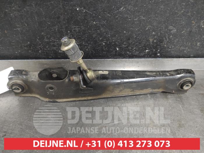 Mitsubishi Carisma Rear wishbone, right O384550