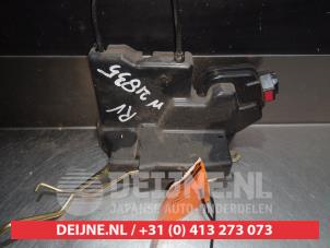 Hyundai Trajet Front door lock mechanism 4-door, right O280713 photo 2