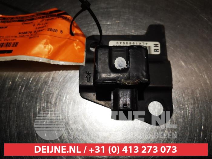Subaru Legacy Airbag Sensor O334416