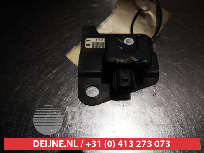 Subaru Legacy Airbag Sensor O334417