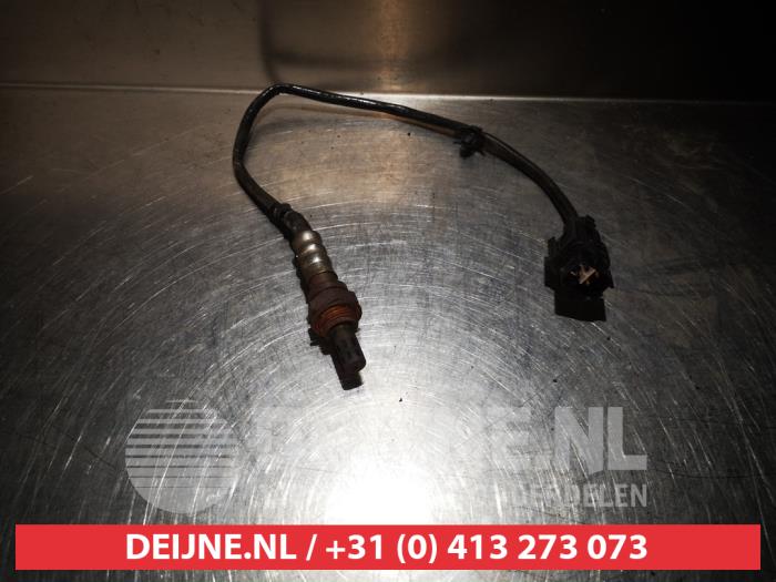 Gebruikte Lambda Sonde Kia Carens III (FG) 2.0i CVVT 16V Prijs € 20,00 Margeregeling aangeboden door V.Deijne Jap.Auto-onderdelen BV