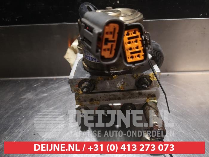 Mazda Demio ABS pump O337253