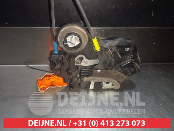 Toyota Landcruiser Deurslot Mechaniek 4Deurs rechts-achter O281816