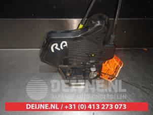 Toyota Landcruiser Rear door mechanism 4-door, right O281816 photo 2
