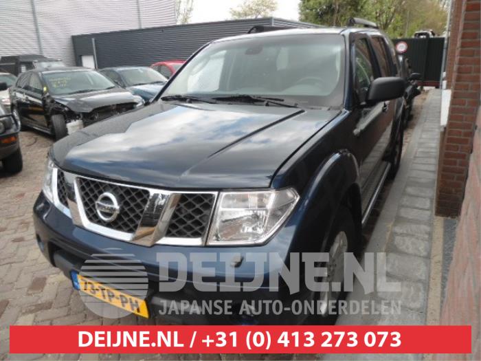 Nissan Pathfinder Portier 4Deurs links-voor O272361