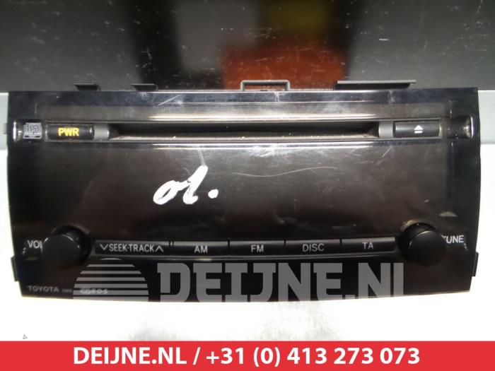 Toyota Prius Radio O313425
