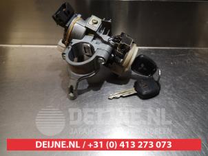 Mitsubishi L200 Ignition lock + key O335600 photo 2