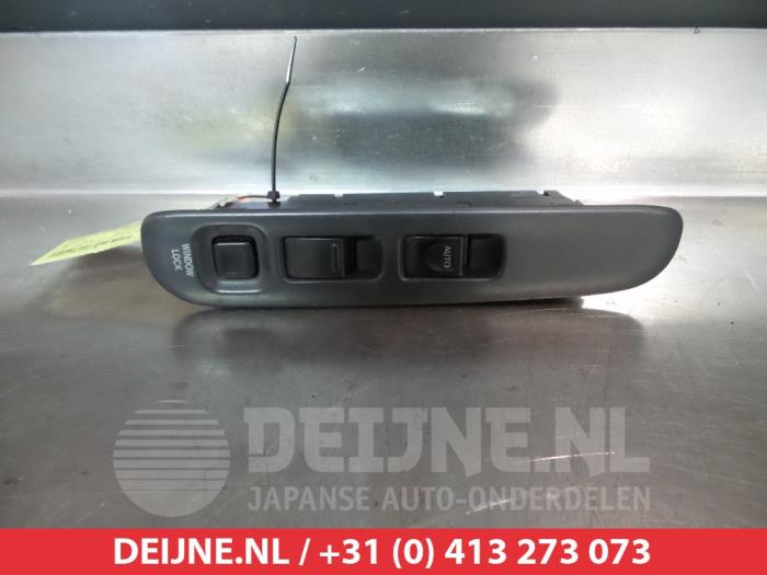 Suzuki Swift Kombischalter Fenster O312254