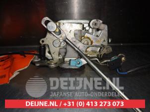Suzuki Alto Deurslot Mechaniek 4Deurs links-voor O279781 foto 2