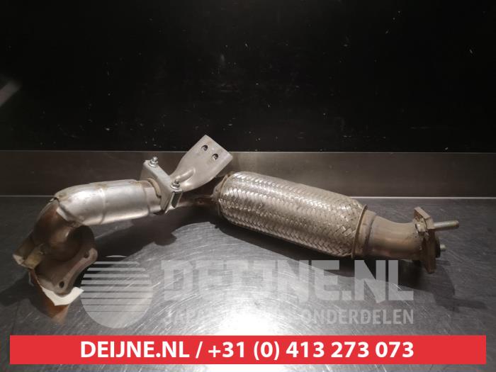 Gebruikte Uitlaat voorpijp Mazda 5 (CR19) 2.0 CiDT 16V Normal Power Prijs € 30,00 Margeregeling aangeboden door V.Deijne Jap.Auto-onderdelen BV